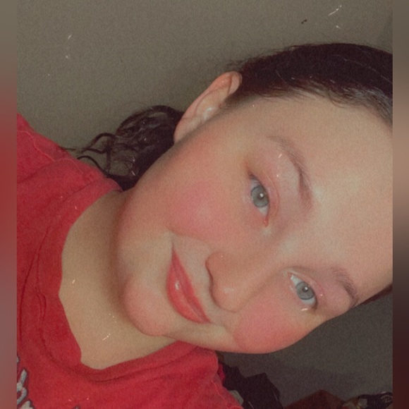 Meet your Posher, Megan - Picture 1 of 1